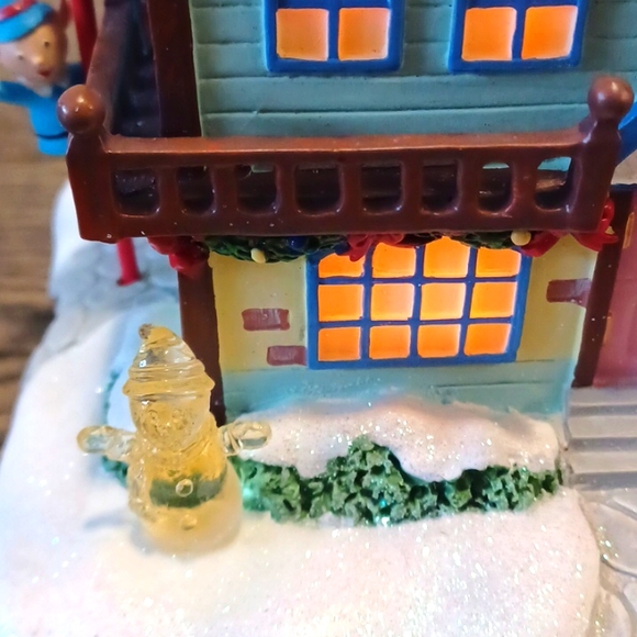 Hawthorne Village Elf Dormitory Rudolph Christmas Town Collection Building House - Picture 7 of 15